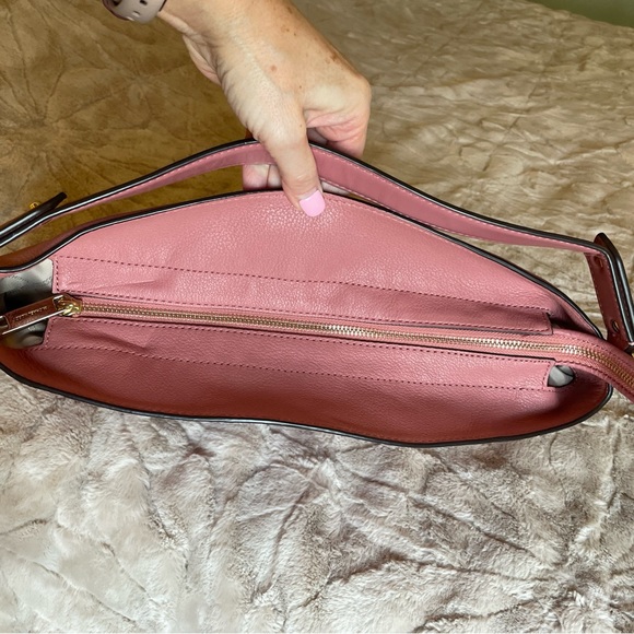 ***SOLD***Michael Kors Evie large pebble shoulder bag Soft Rose ~ NWOT - Picture 5 of 8